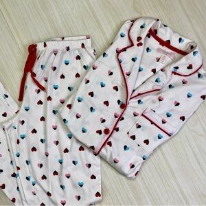 Mae White Pink hearts Valentine’s Day Pajama set size S